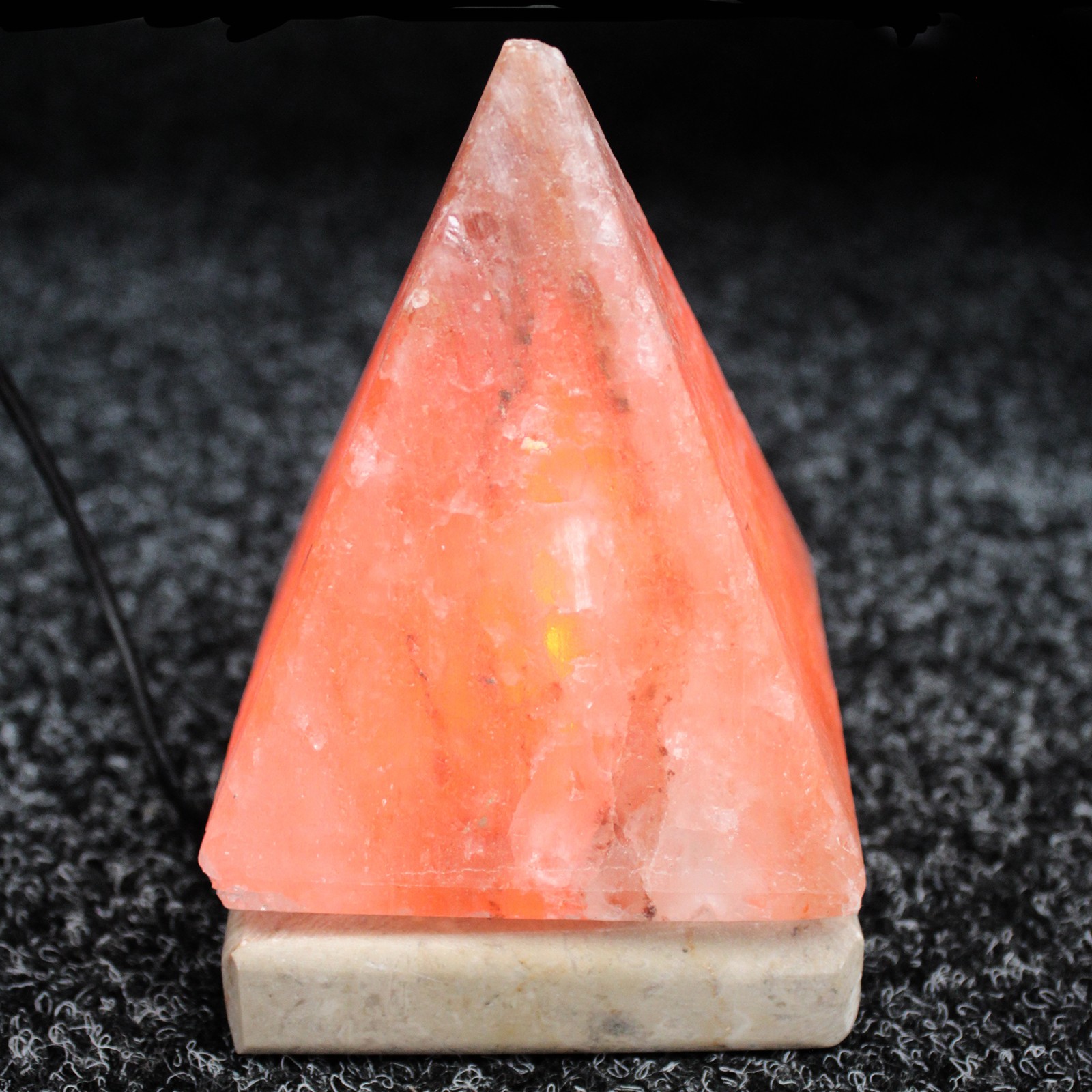 USB PYRAMID SALT LAMP